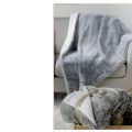 Plaid/Decke & Kissen Lapin Duschvorhänge, Textilien und leinen, Bettgarnitur, Produkte der Strand, Matratzenerneuerung, Leinen, Küchenleinen, Badetuch